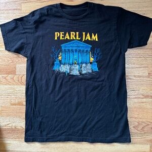 Authentic Pearl Jam Supreme Court Halloween Graphic Tee Size Large